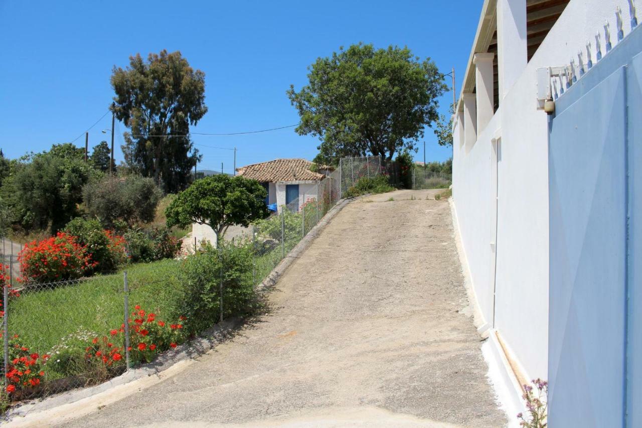 Ferienwohnung El Mar Kómboi Exterior foto